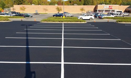 commercial-parking-lot-sealcoating